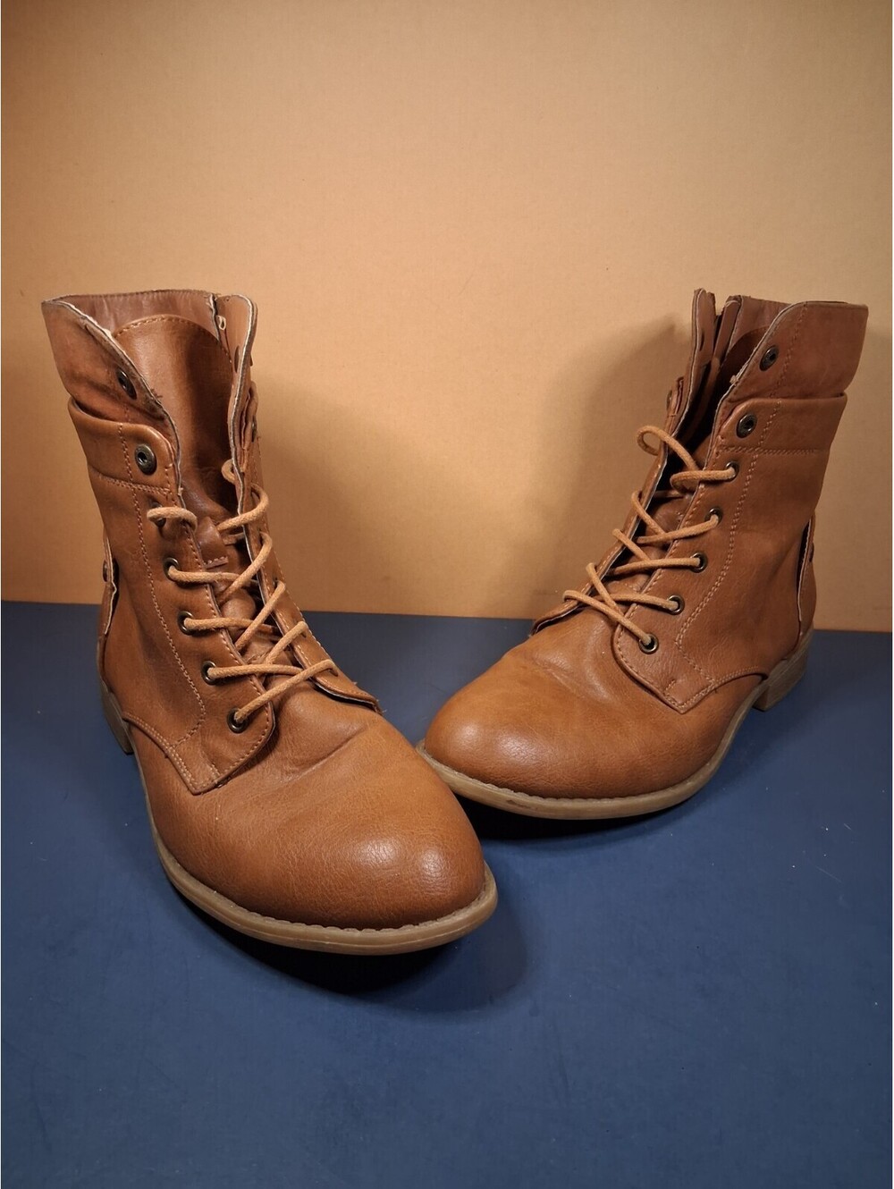 Wild Diva Women's Sz 8 Foldover Lace Up Ankle Booties Tan Mid Calf Boots (Flaws)